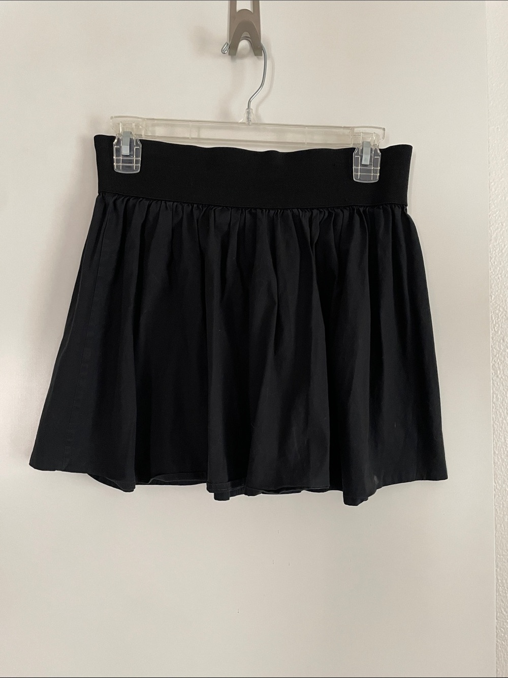 Twenty One Short Black Pleated Mini Skirt Wide Elastic Waistband Cotton